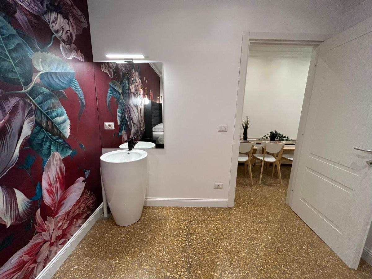 Raffaello'S Place روما المظهر الخارجي الصورة